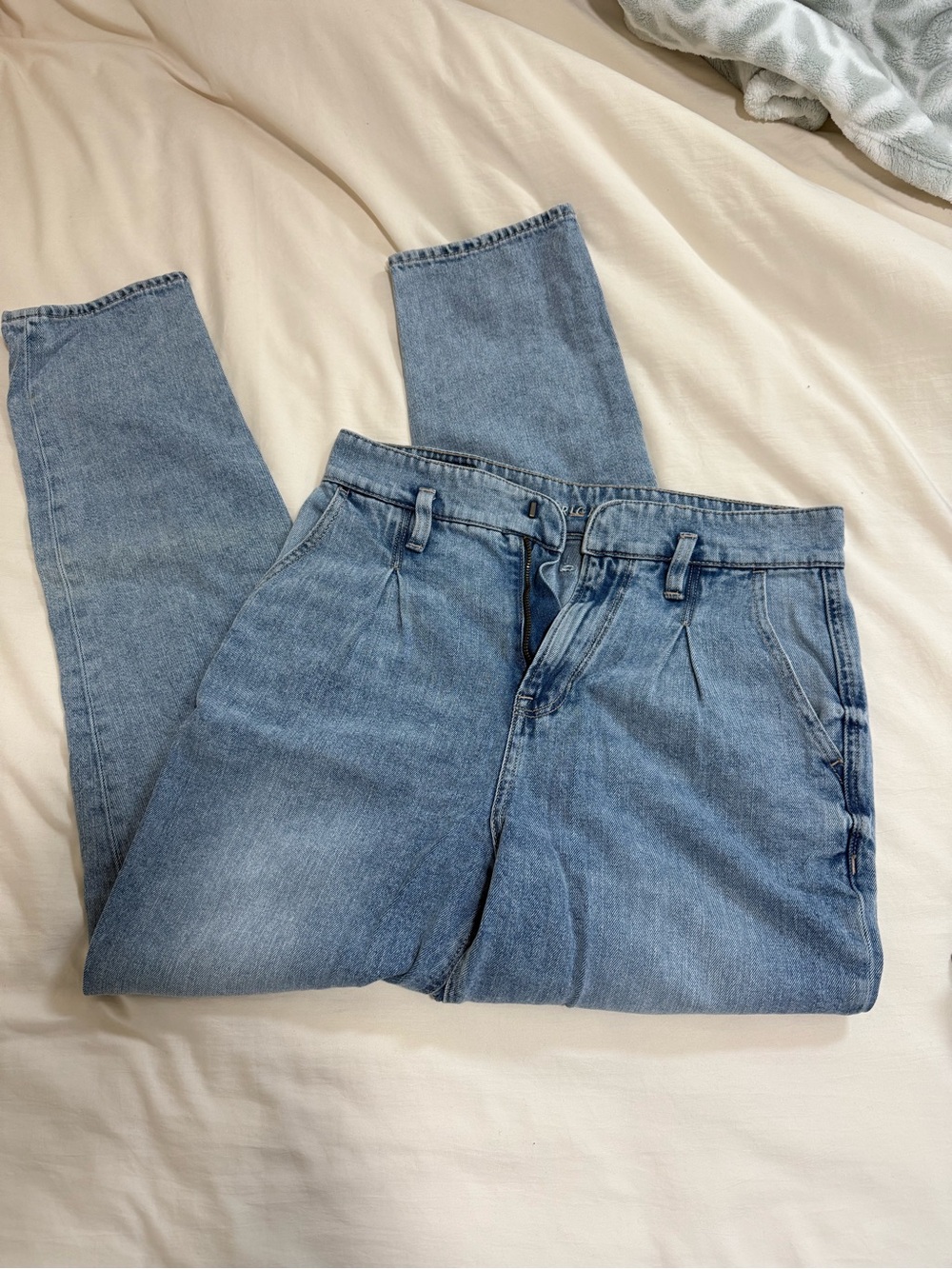 American Eagle Outfitters Light Blue High-Rise Jeans